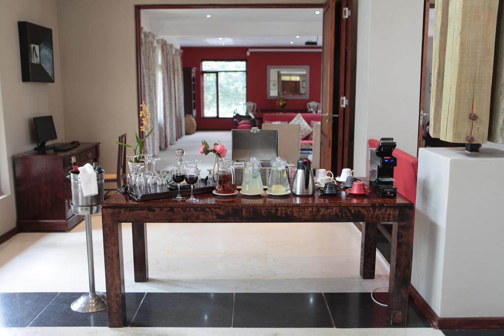 Casterbridge Hollow Boutique Hotel White River Bagian luar foto