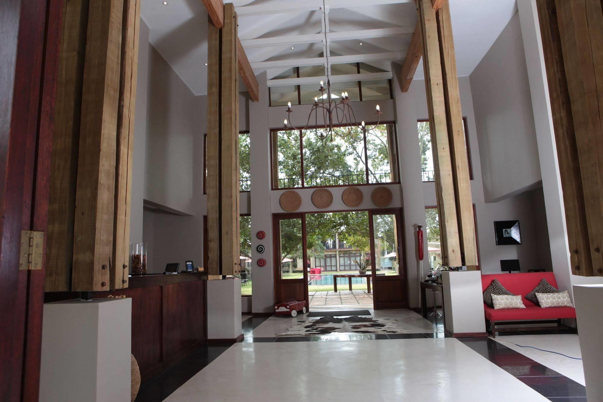 Casterbridge Hollow Boutique Hotel White River Bagian luar foto